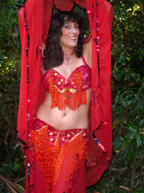 Sacramento Belly Dance Teacher/Performer, Daleela