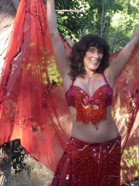 Sacramento Belly Dance Teacher/Performer, Daleela