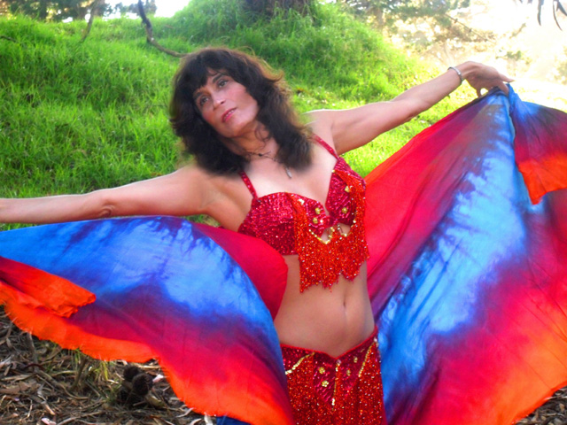 Sacramento Belly Dance Teacher/Performer, Daleela